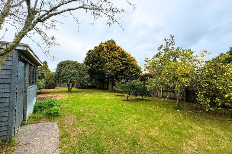 Photo of property in 94 Ferry Parade, Herald Island, Auckland, 0618