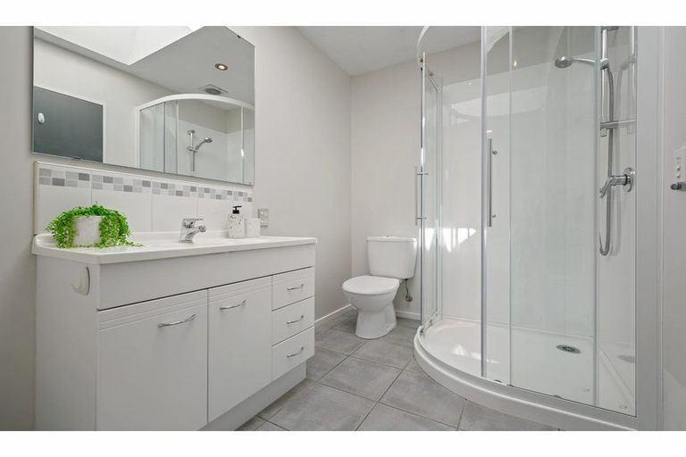 Photo of property in 164a Strickland Street, Sydenham, Christchurch, 8023