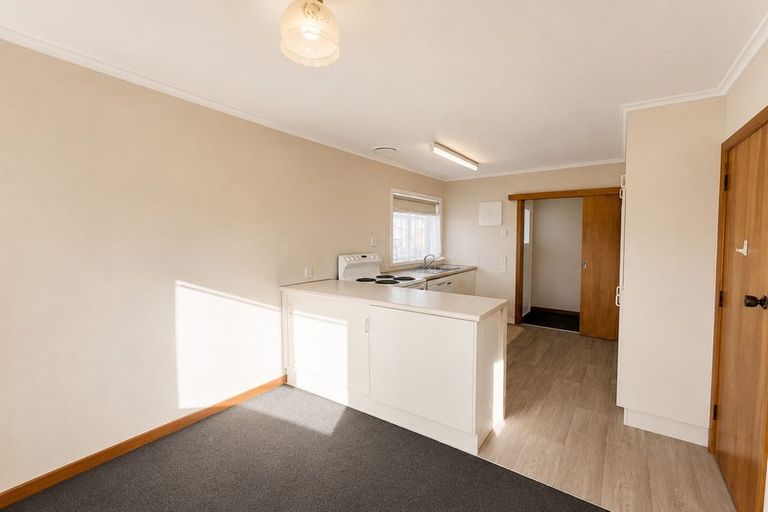 Photo of property in 13 Tiki Street, New Lynn, Auckland, 0600