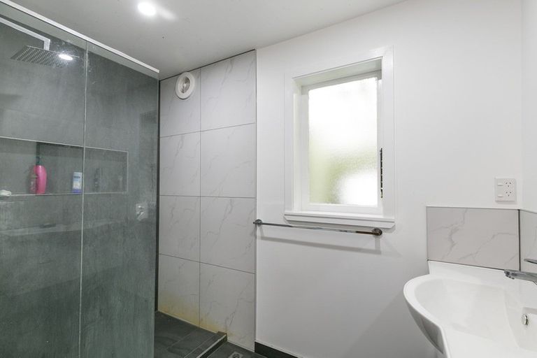 Photo of property in 12 Te Mome Road, Alicetown, Lower Hutt, 5010