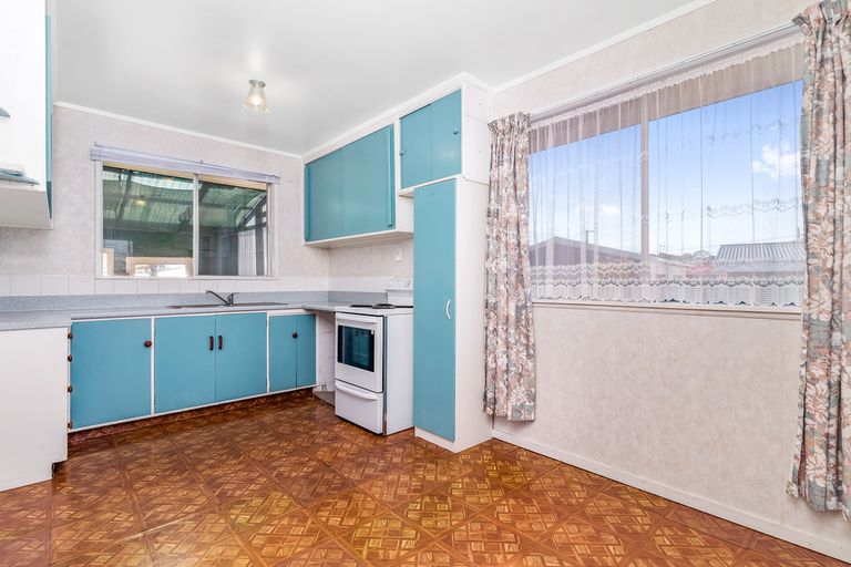 Photo of property in 24 Cochrane Street, Fairy Springs, Rotorua, 3015