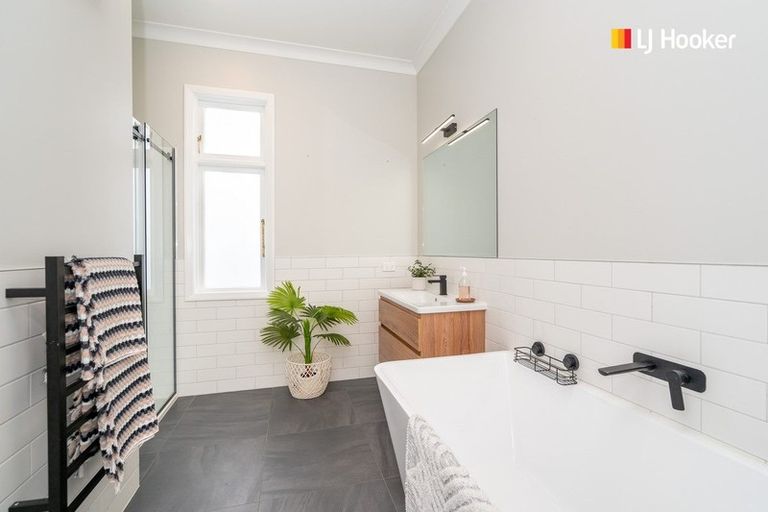 Photo of property in 65 Hargest Crescent, Saint Kilda, Dunedin, 9012