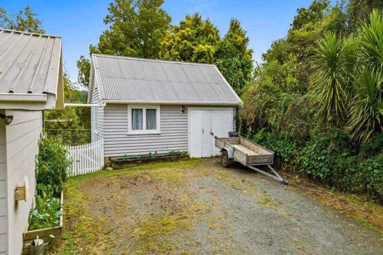 Photo of property in 682 Haruru Road, Kaukapakapa, 0873