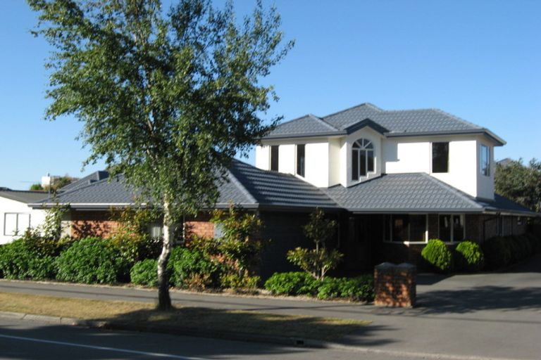 Photo of property in 408 Memorial Avenue, Burnside, Christchurch, 8053
