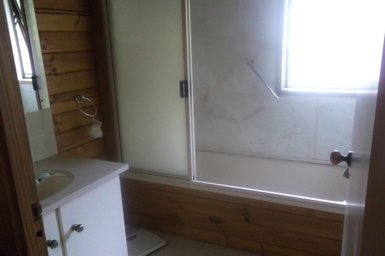 Photo of property in 87 Carnoustie Drive, Wattle Downs, Auckland, 2103