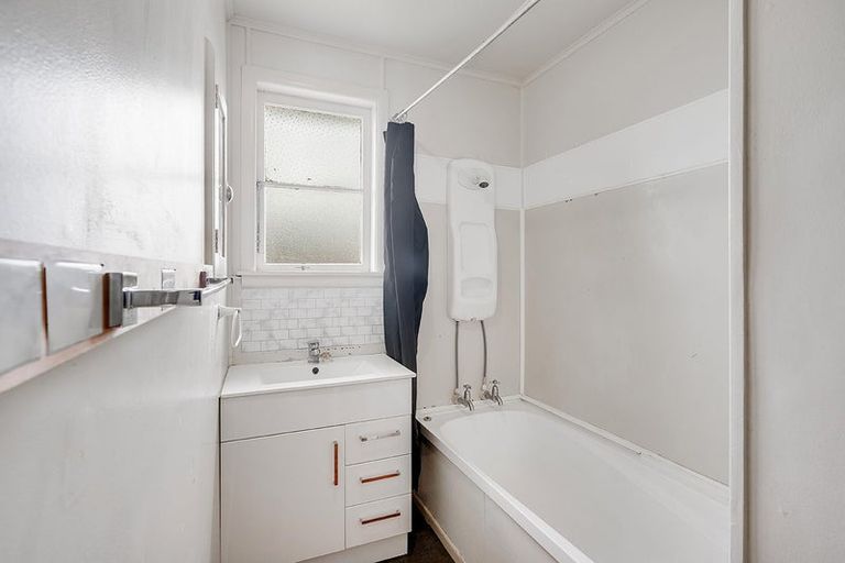 Photo of property in 68a Campbell Street, Frankton, Hamilton, 3204