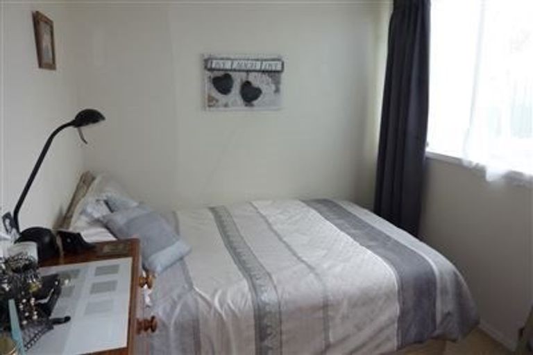 Photo of property in 1/57 Winters Road, Redwood, Christchurch, 8051