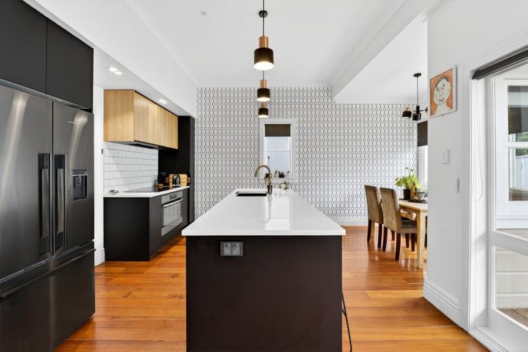 Photo of property in 188 Wellesley Road, Napier South, Napier, 4110