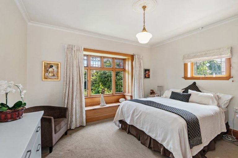 Photo of property in 96 Saint Martins Road, Saint Martins, Christchurch, 8022