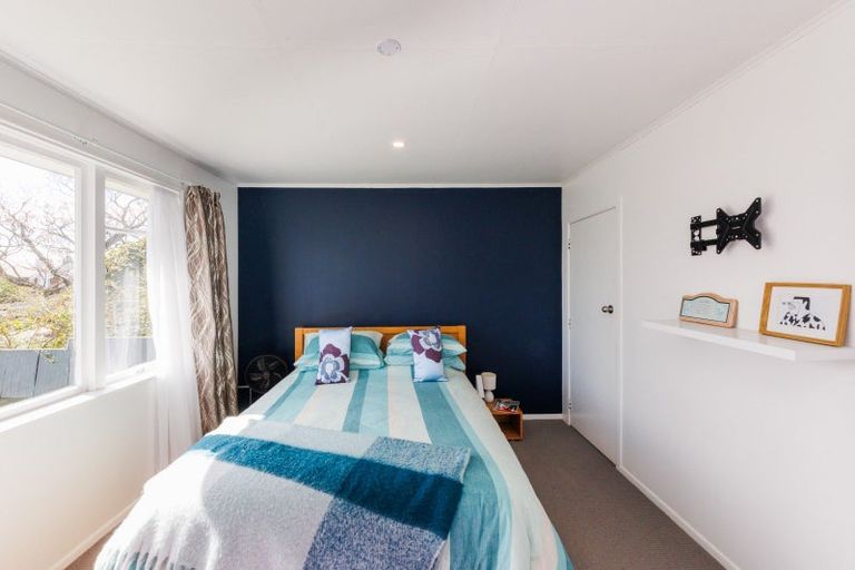 Photo of property in 17 Peters Avenue, Cloverlea, Palmerston North, 4412