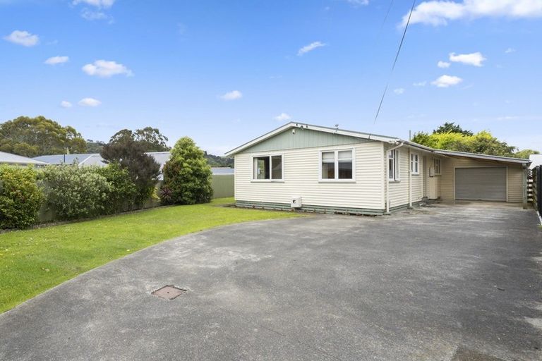 Photo of property in 23 Foster Street, Taita, Lower Hutt, 5011
