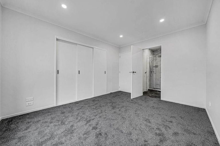 Photo of property in 27e Watson Place, Papatoetoe, Auckland, 2025