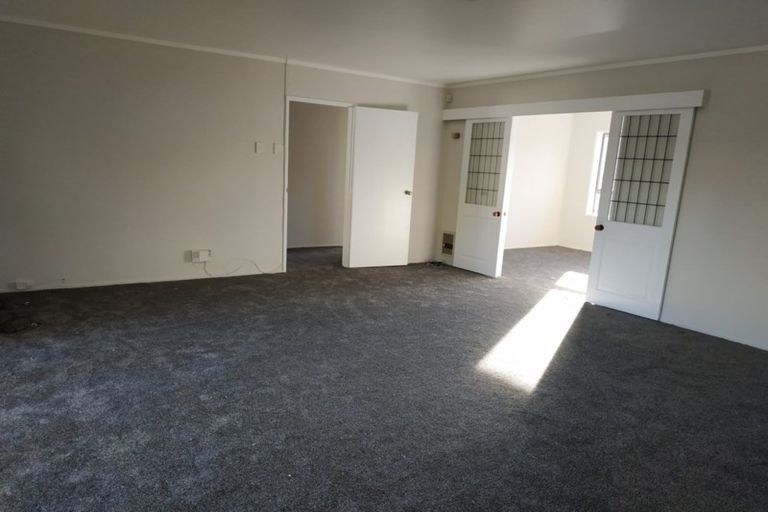 Photo of property in 11 Chantal Place, Red Hill, Papakura, 2110