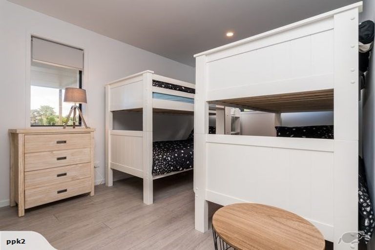 Photo of property in 10 Halyard Way, Mangawhai, 0505