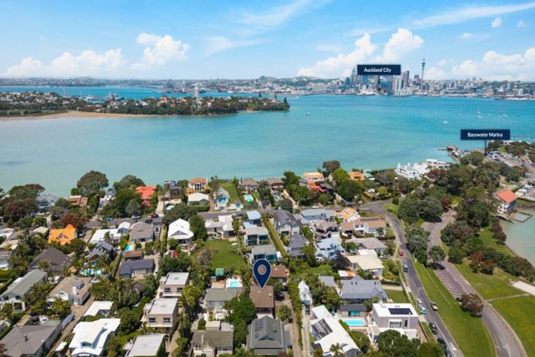 Photo of property in 2/3 Bayswater Avenue, Bayswater, Auckland, 0622