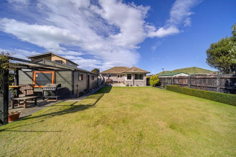 Photo of property in 37 Carlsen Street, Burwood, Christchurch, 8083