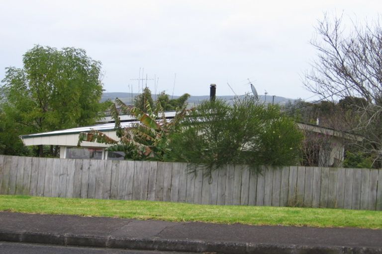 Photo of property in 33 Makiri Street, Helensville, 0800