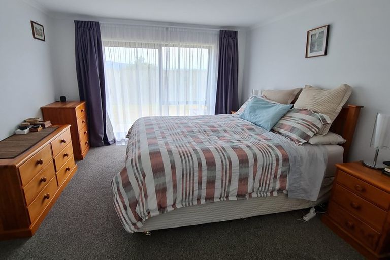Photo of property in 63 Carroll Place, Owhata, Rotorua, 3010