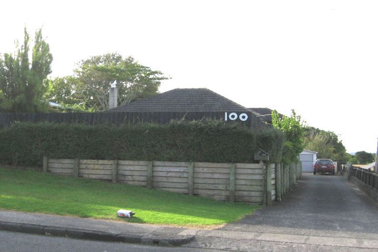 Photo of property in 100 Wharf Road, Te Atatu Peninsula, Auckland, 0610