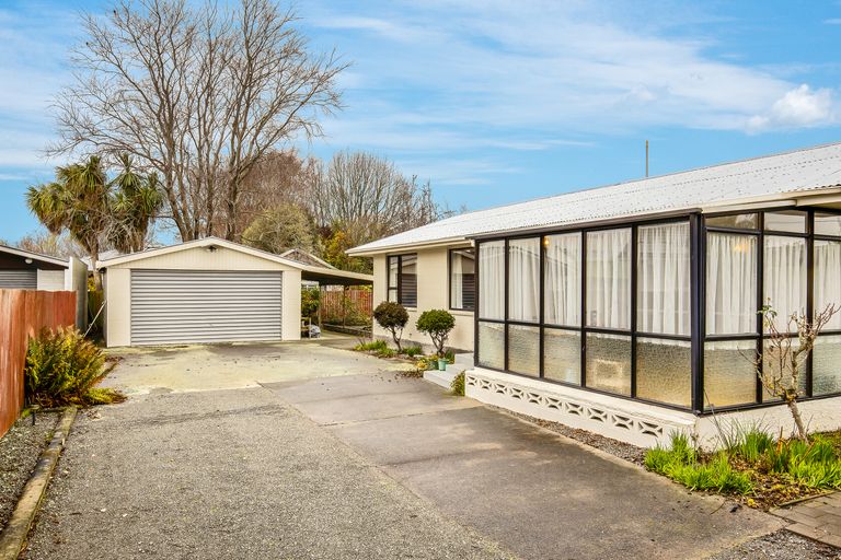 Photo of property in 16a Fenhall Street, Russley, Christchurch, 8042