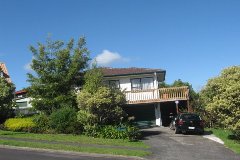 Photo of property in 3 Amerce Place, Highland Park, Auckland, 2010