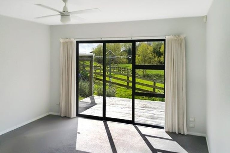 Photo of property in 136 Red Hill Road, Red Hill, Papakura, 2110