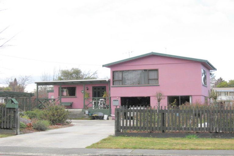 Photo of property in 30 Dusky Street, Te Anau, 9600