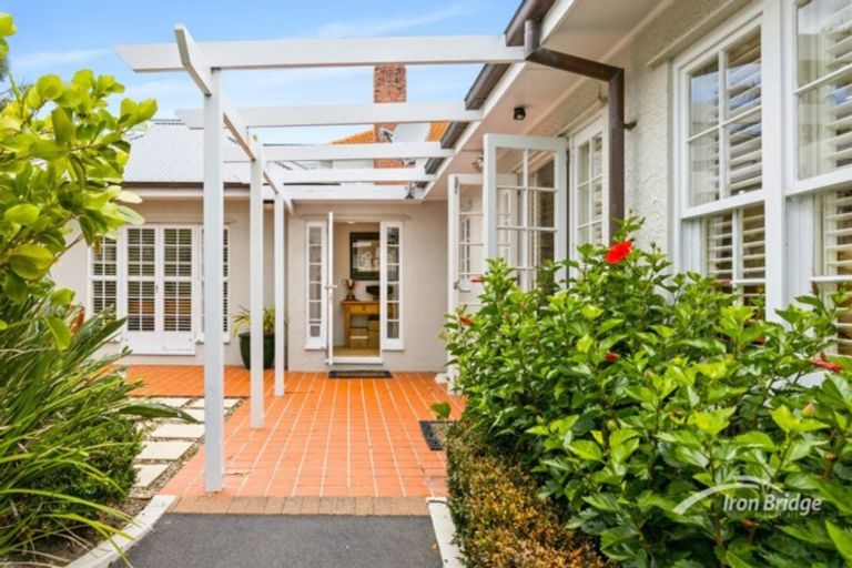 Photo of property in 232 Lake Road, Hauraki, Auckland, 0622