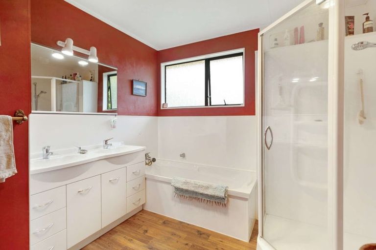 Photo of property in 9 Photinia Place, Aramoho, Whanganui, 4500