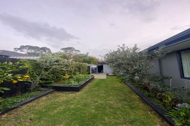 Photo of property in 24 Silkwood Crescent, Karaka, Papakura, 2113