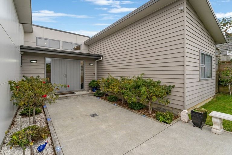 Photo of property in 13 Mo Street, Camborne, Porirua, 5026