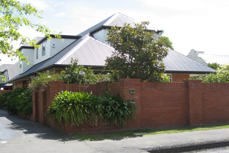 Photo of property in 27 Garden Road, Merivale, Christchurch, 8014