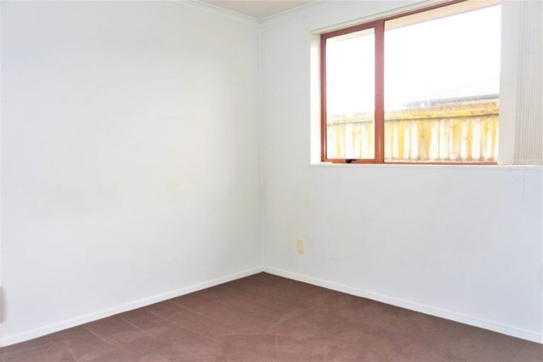 Photo of property in 17 Marblewood Grove, Pukekohe, 2120