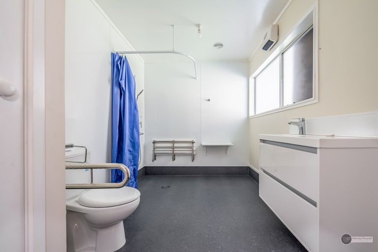 Photo of property in 2/22 Shackleton Grove, Stokes Valley, Lower Hutt, 5019