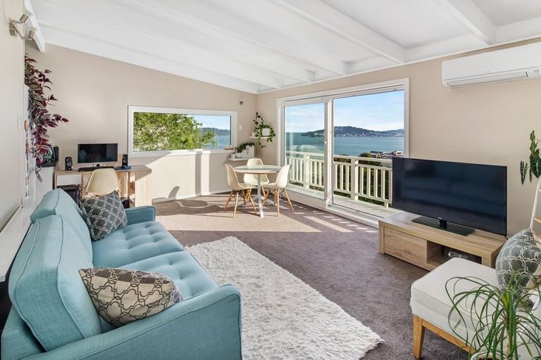 Photo of property in 1/72 Homebush Road, Khandallah, Wellington, 6035