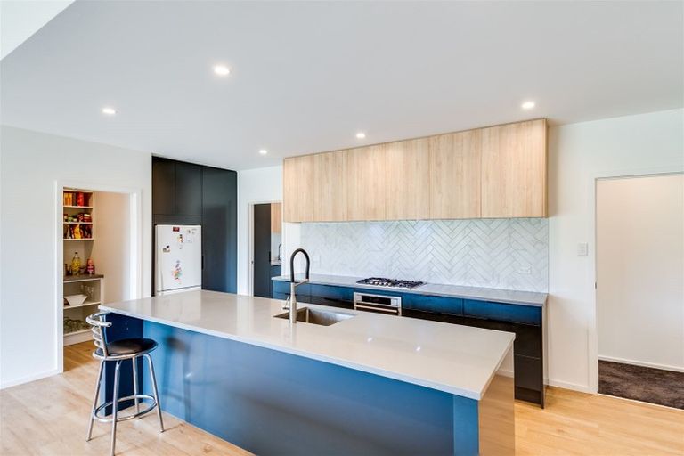 Photo of property in 27 Pohutukawa Drive, Eskdale, Napier, 4182