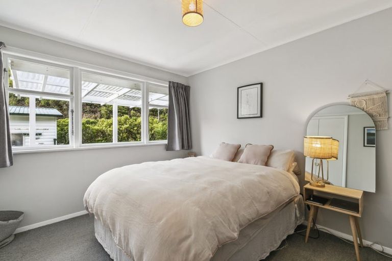 Photo of property in 285 Happy Valley Road, Owhiro Bay, Wellington, 6023