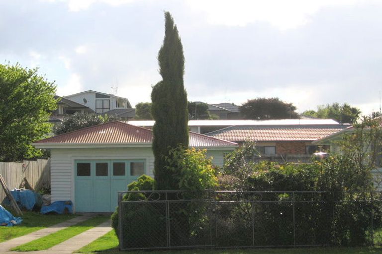 Photo of property in 34 Queen Road, Bellevue, Tauranga, 3110