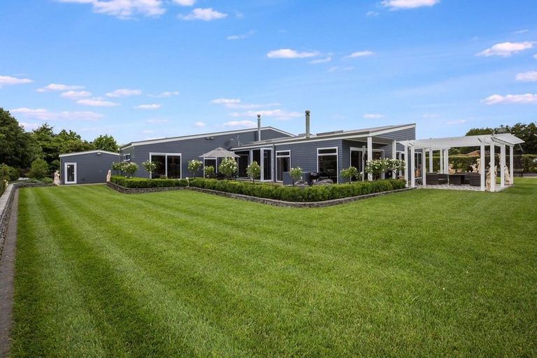 Photo of property in 342a Tararua Road, Levin, 5571