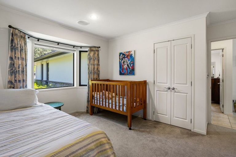 Photo of property in 80 Tarapatiki Drive, Whitianga, 3510