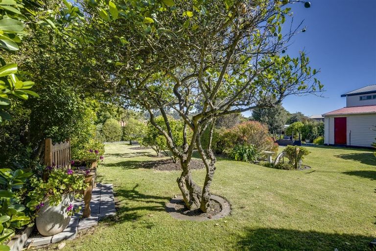Photo of property in 47 Le Quesne Road, Bay View, Napier, 4104