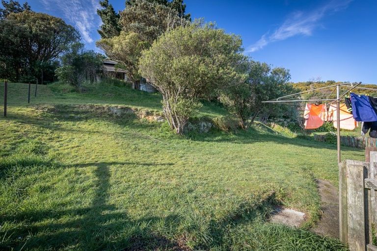 Photo of property in 25 Northumberland Street, Cannons Creek, Porirua, 5024