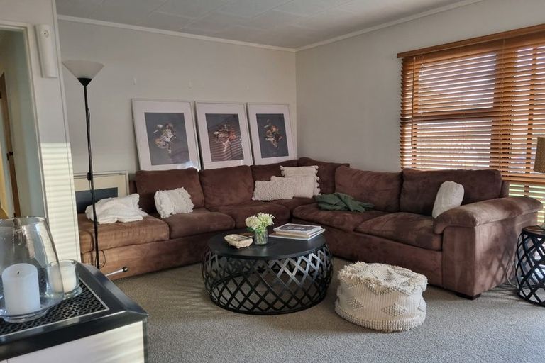 Photo of property in 33b Grey Street, Martinborough, 5711