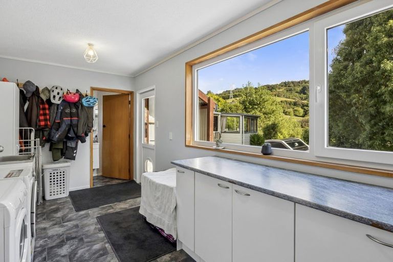 Photo of property in 73 Wakari Road, Halfway Bush, Dunedin, 9010