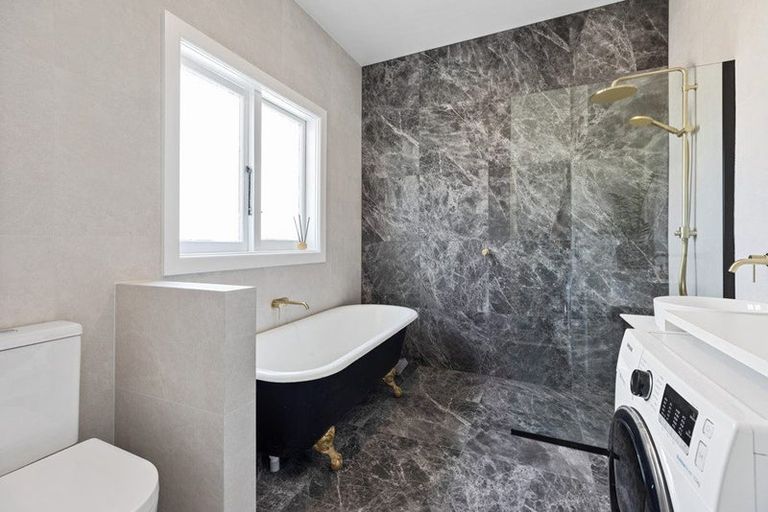 Photo of property in 2/29b Harrisfield Drive, Hairini, Tauranga, 3112