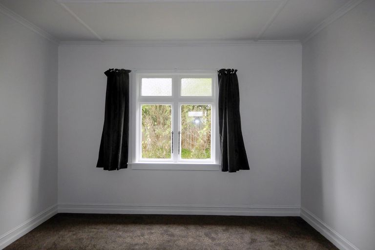 Photo of property in 6 Wharfe Street, South Hill, Oamaru, 9400