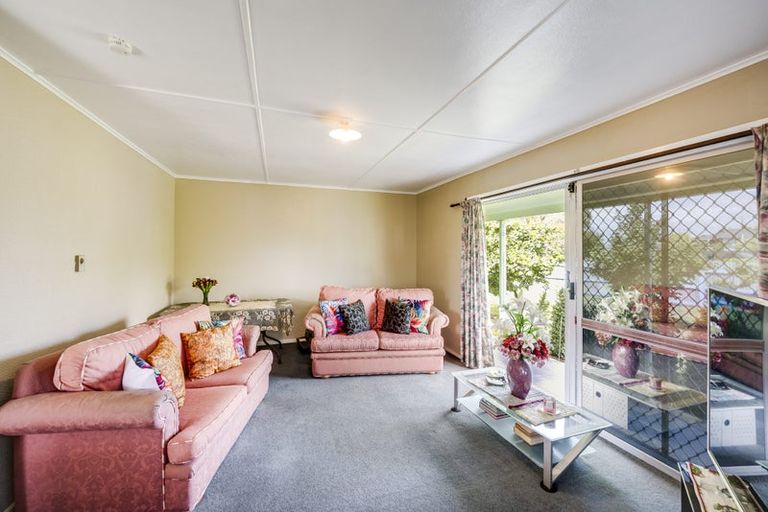 Photo of property in 178 Flaxmere Avenue, Flaxmere, Hastings, 4120