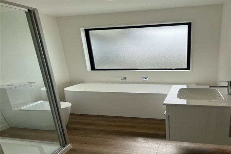 Photo of property in 5 Harry Manship Crescent, Halswell, Christchurch, 8025