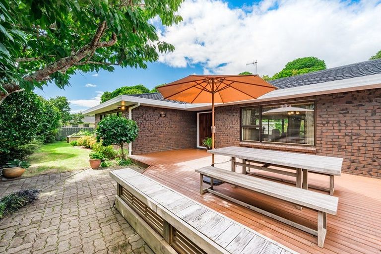 Photo of property in 23 Tawa Street, Waikanae, 5036