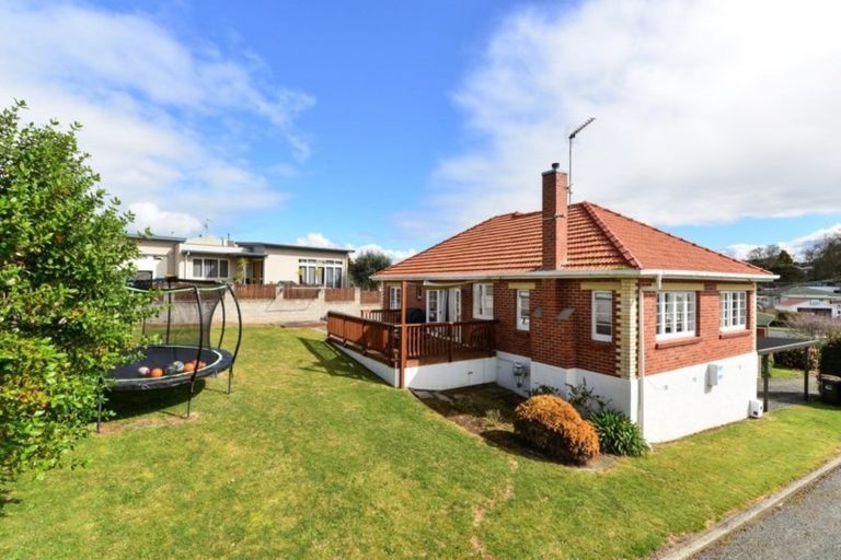 Photo of property in 587 Bank Street, Te Awamutu, 3800